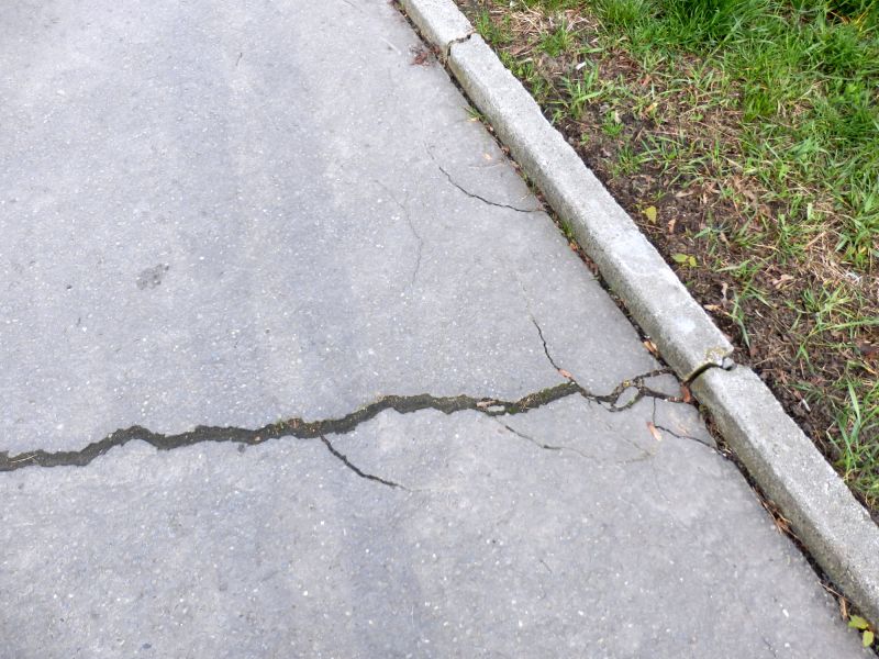Concrete Sidewalk Repair